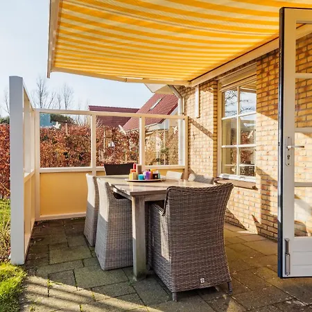 بيت للعطل Klavertje Vier *